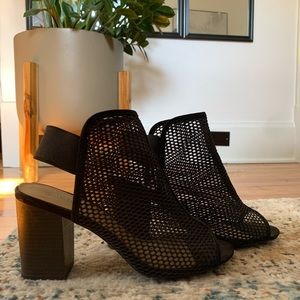 Black open-mesh heeled booties - 7.5